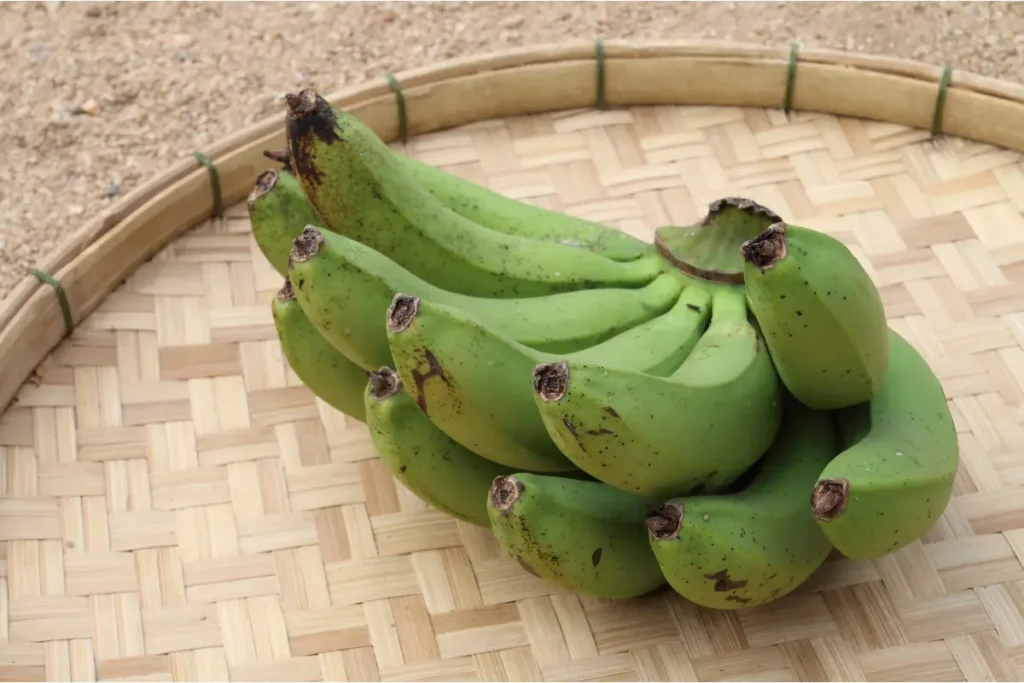 Pisang mengandung karbohidrat sebagai sumber energi